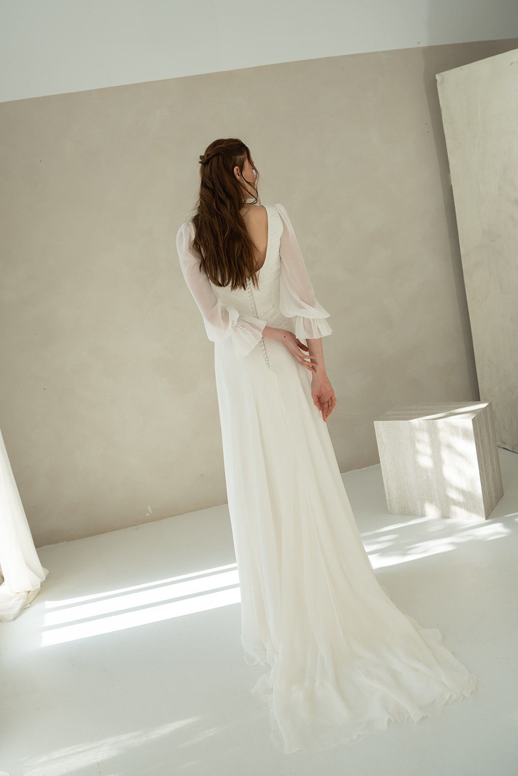 vestido-boda-brisella-luz-primera-collection-espaldas-1