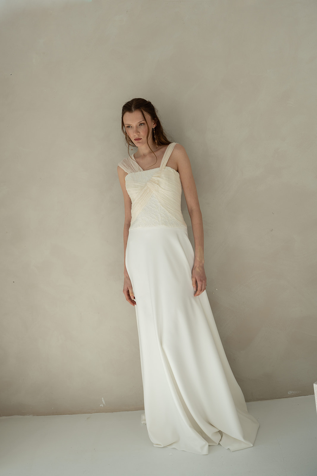 vestido-boda-melis-luz-primera-collection-perfil-1
