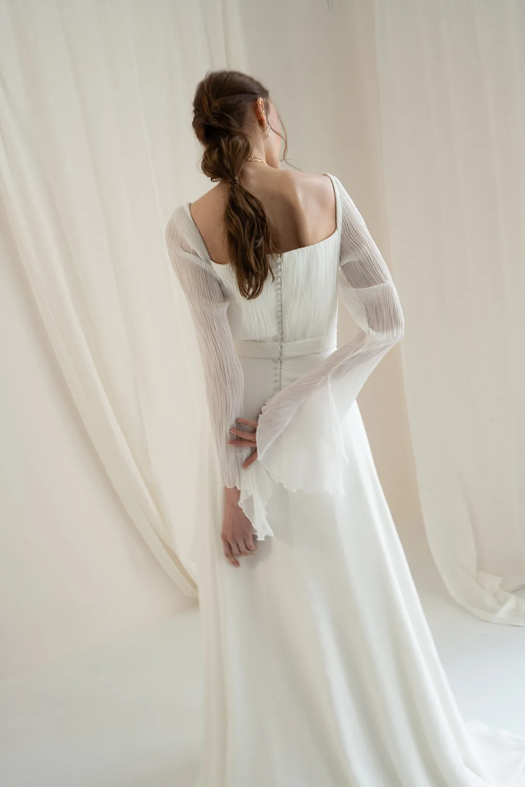 vestido-novia-solea-luz-primera-collection-detalle-espaldas